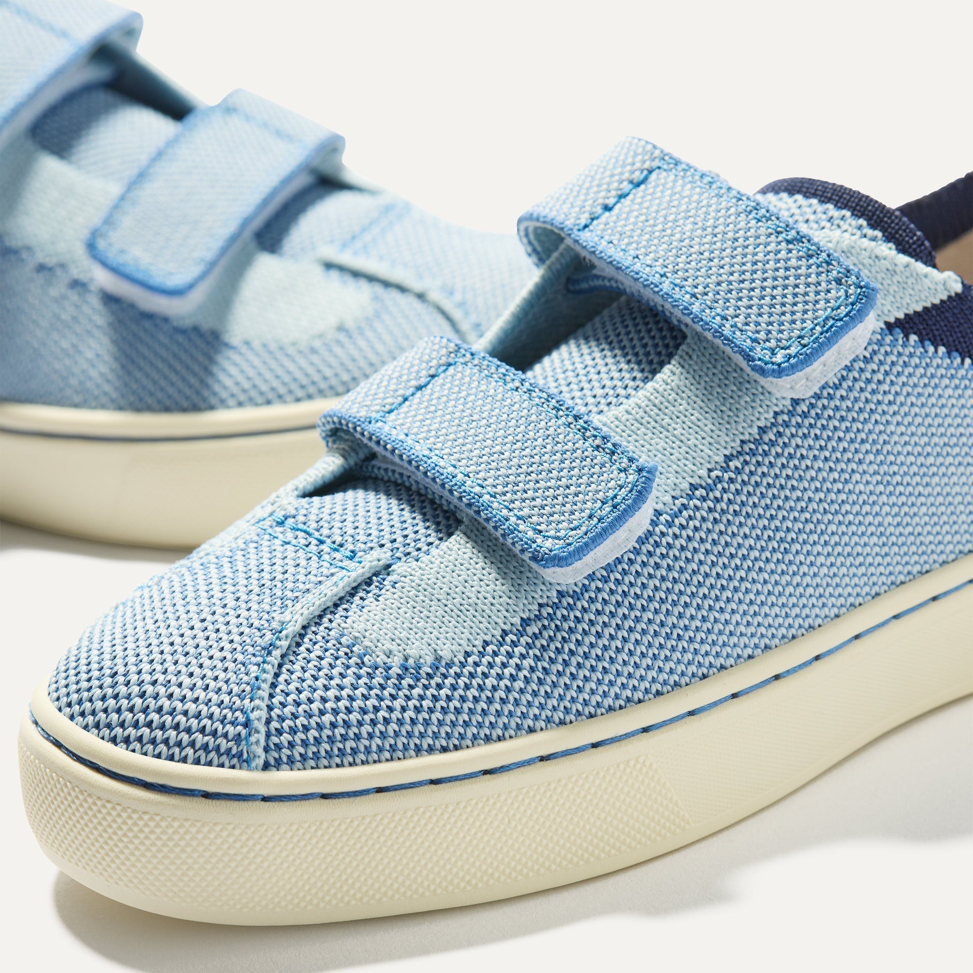 The Kids Strap Sneaker - Berry Blue