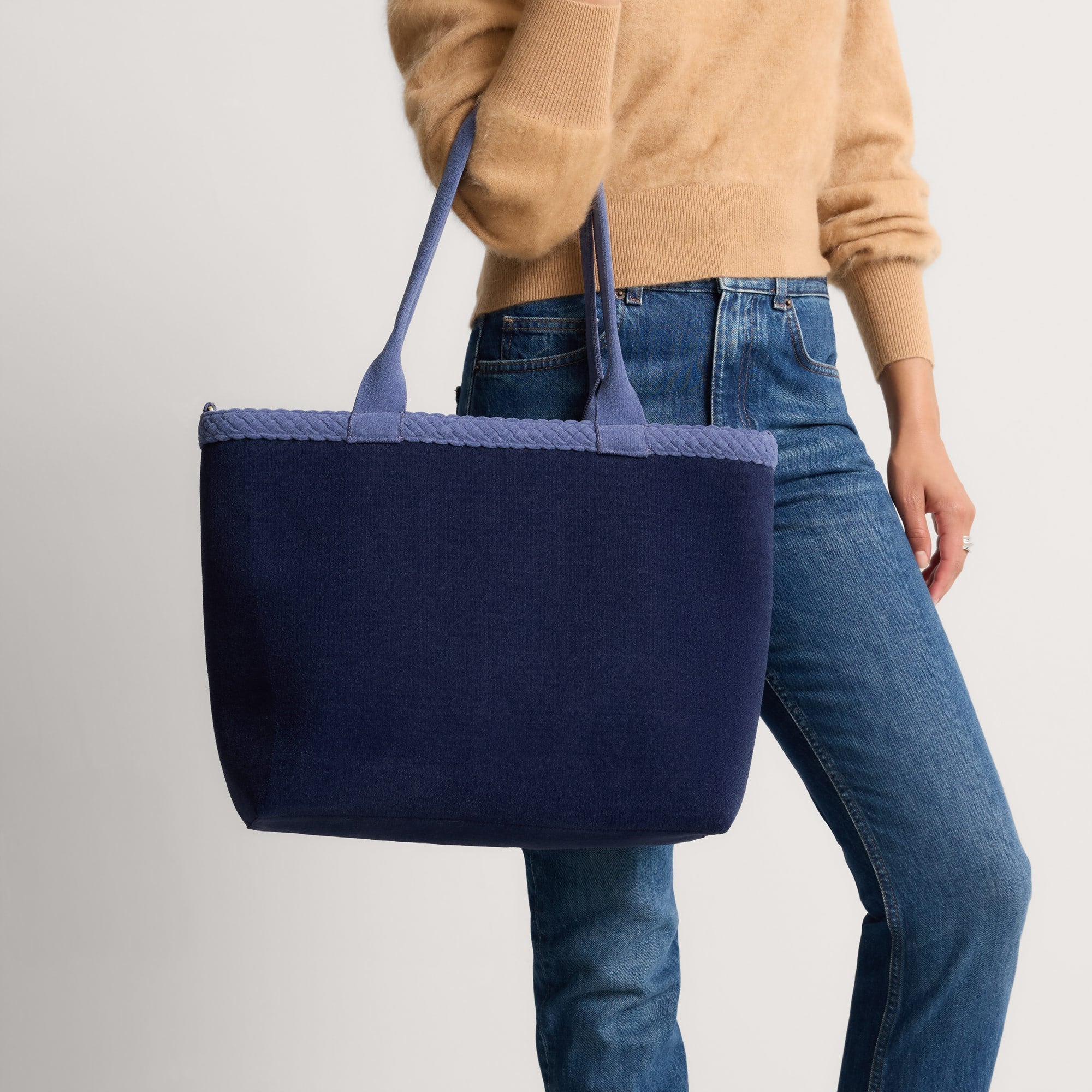 The Lightweight Zip Tote - ReVelvet™ Deep Navy
